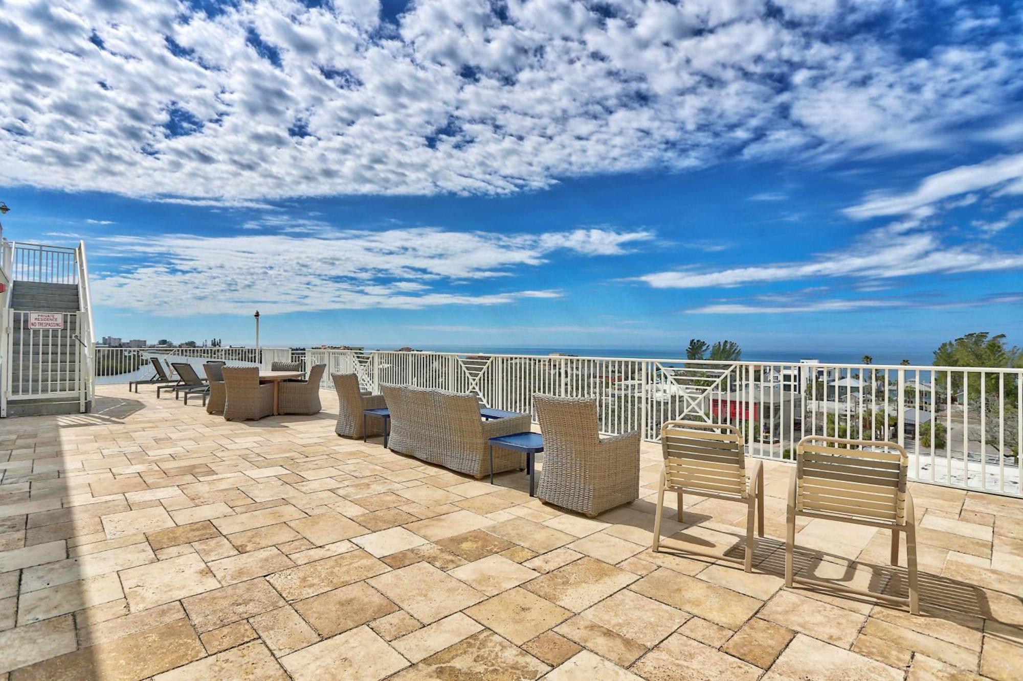 Harbourside 7716- Splash On The Rocks Clearwater Beach Exterior photo